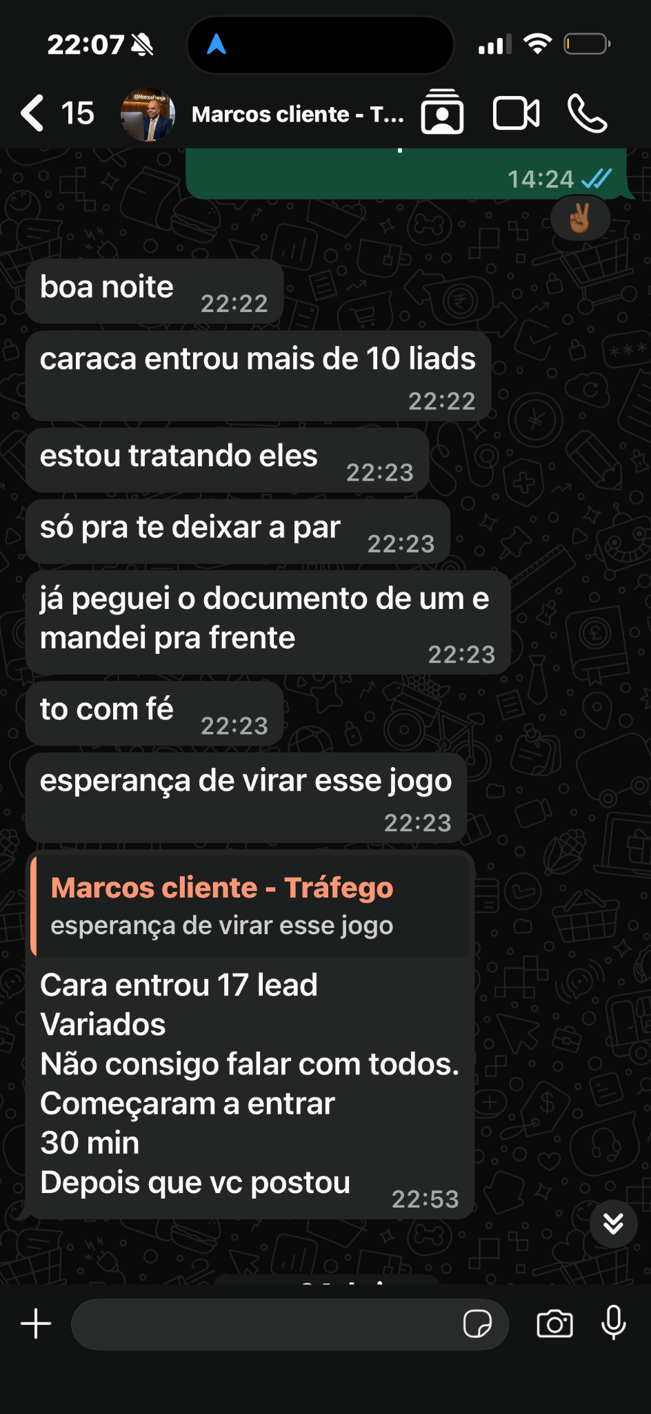 Depoimento de cliente com dados ocultos sobre produção e anúncio